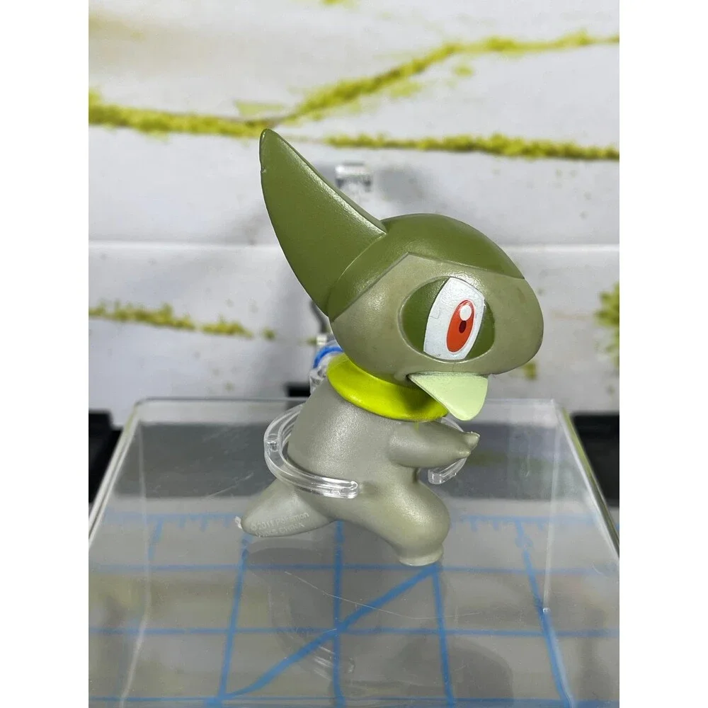 Pokemon Nintendo Jakks Pacific Axew Figure Figurine 2008